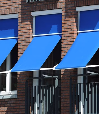 Blawe zonneschermen